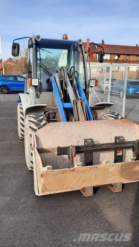 Kramer 750 Фронтальні навантажувачі