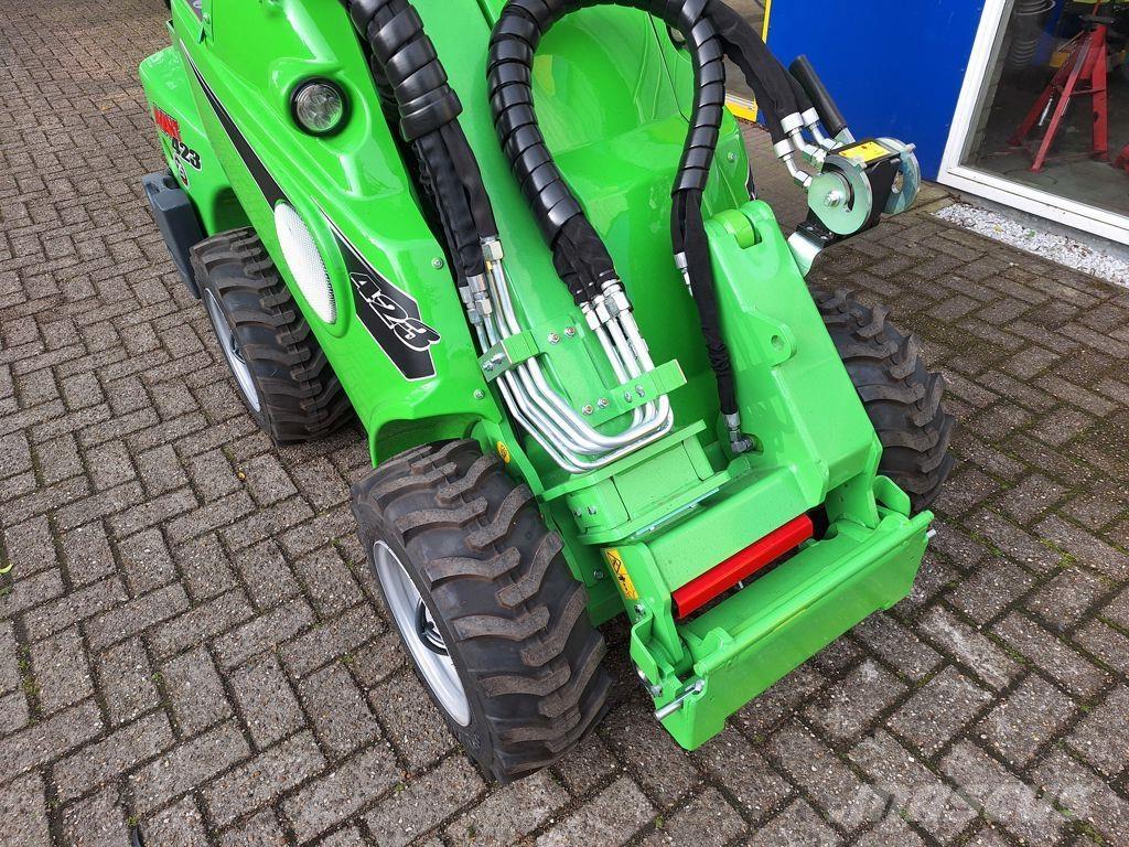 Avant 423 TDL Спеціальні екскаватори