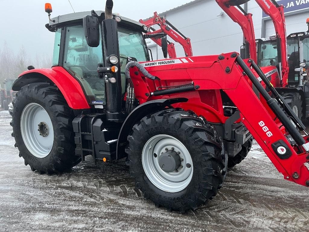 Massey Ferguson 7720 Трактори