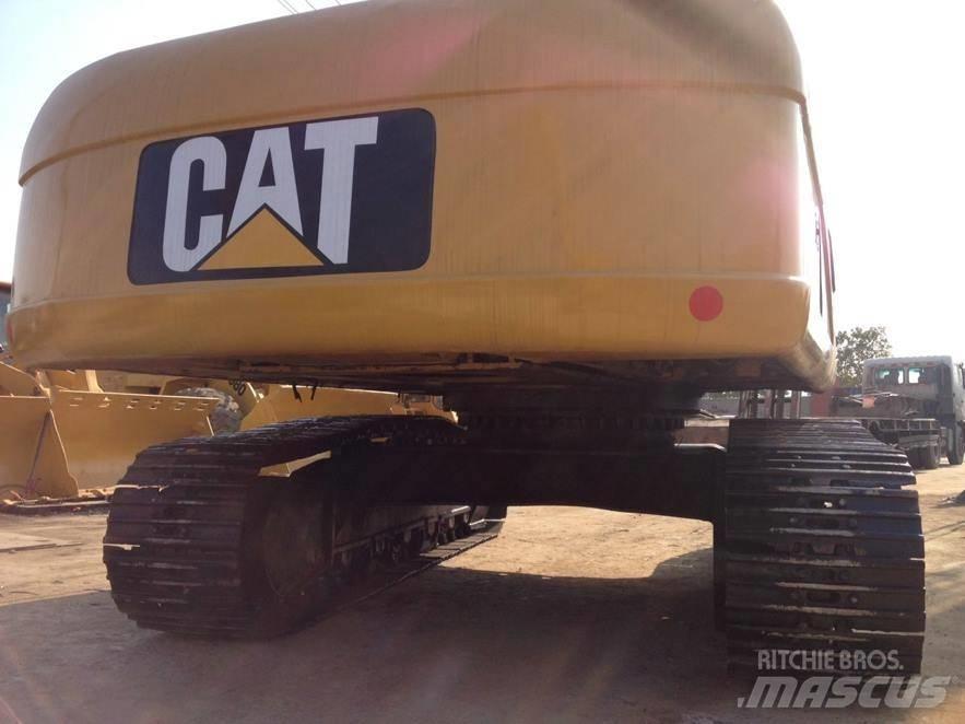 CAT 325DL Гусеничні екскаватори
