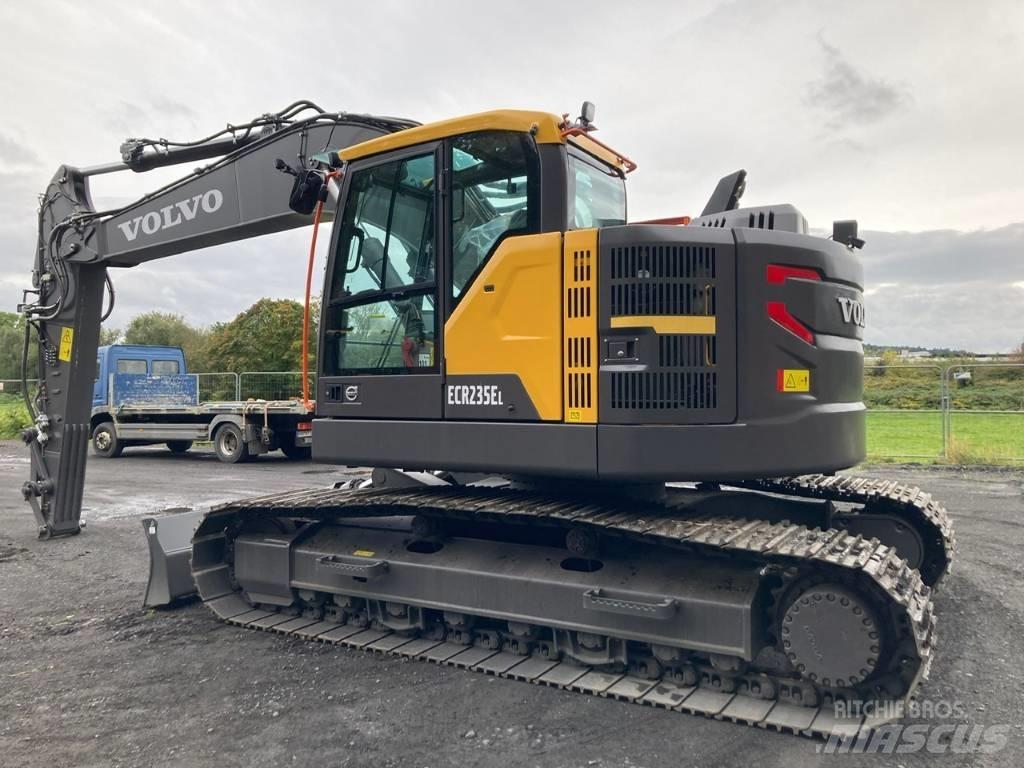 Volvo ECR 235 E L Гусеничні екскаватори
