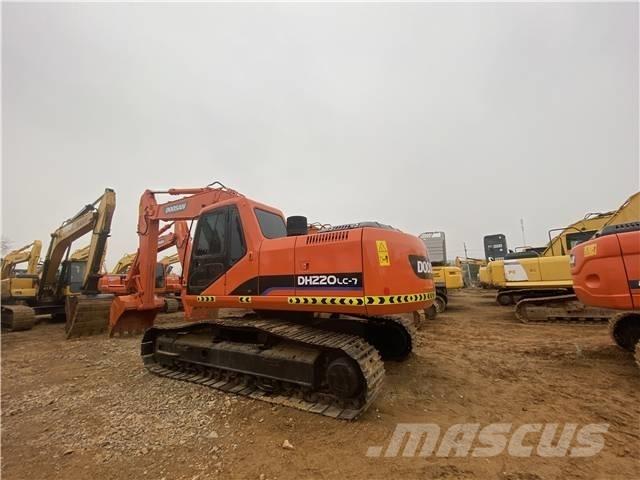 Doosan DH220LC-7 Гусеничні екскаватори