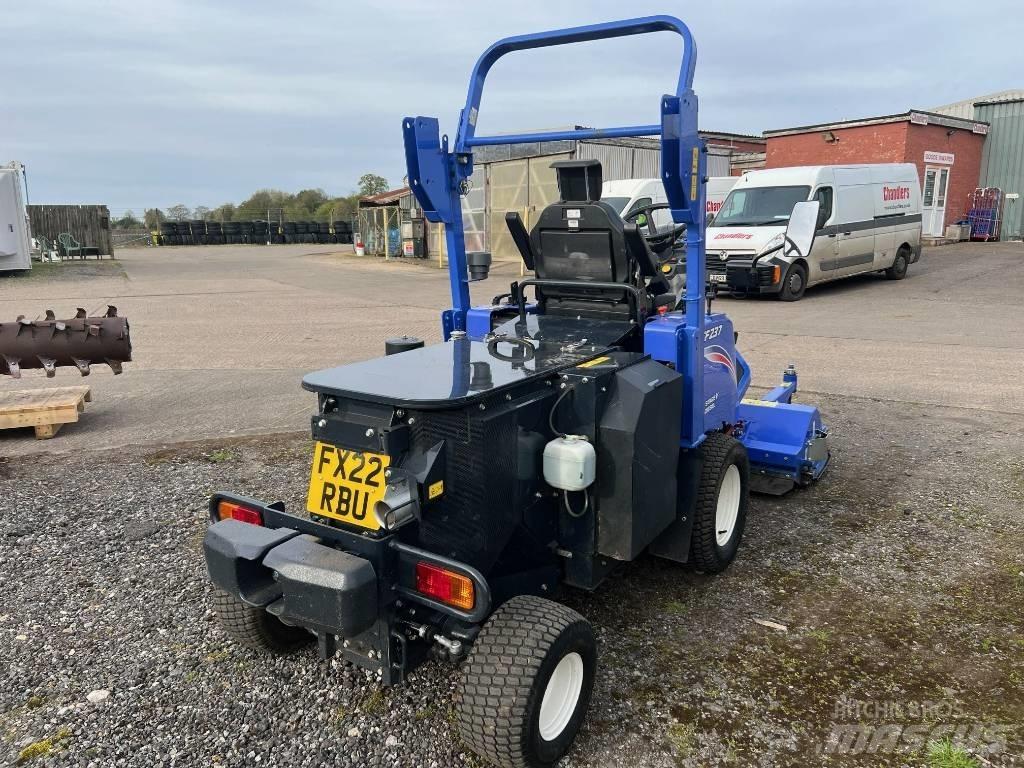 Iseki SF237 Самохідні газонокосарки