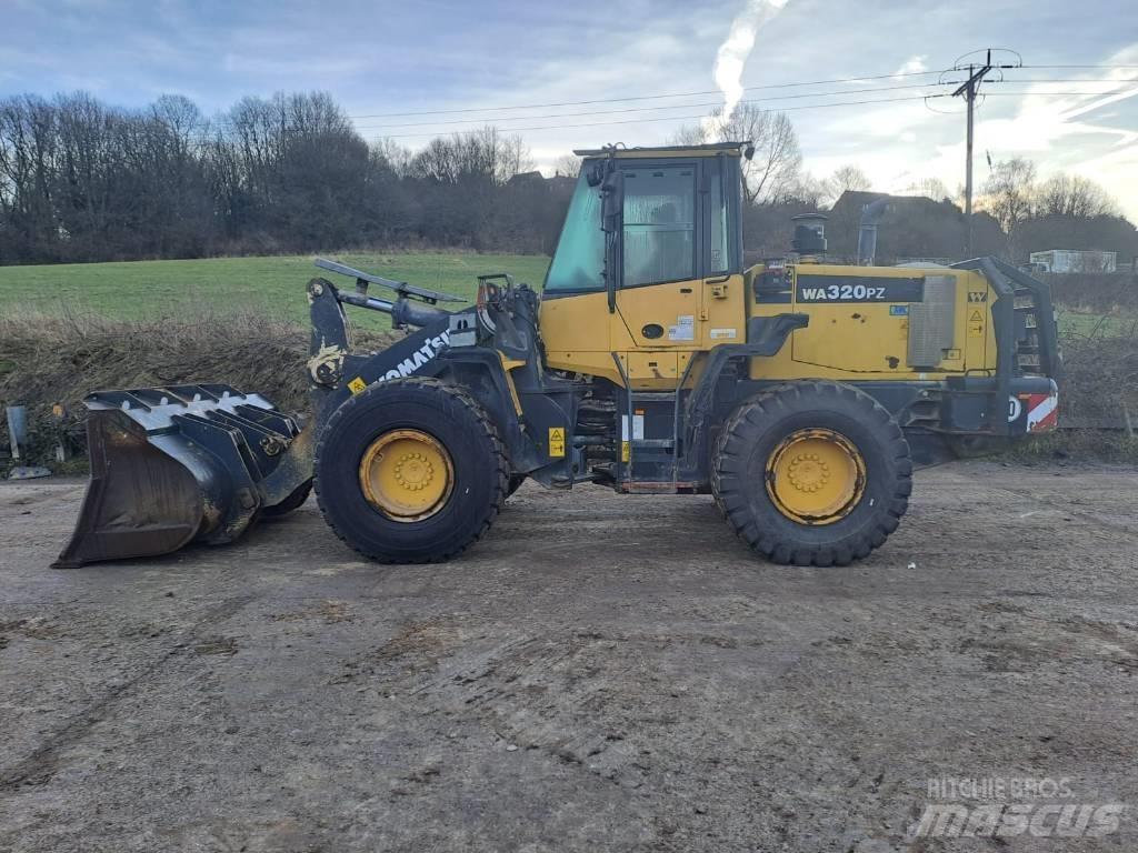 Komatsu WA 320 PZ-6 Фронтальні навантажувачі