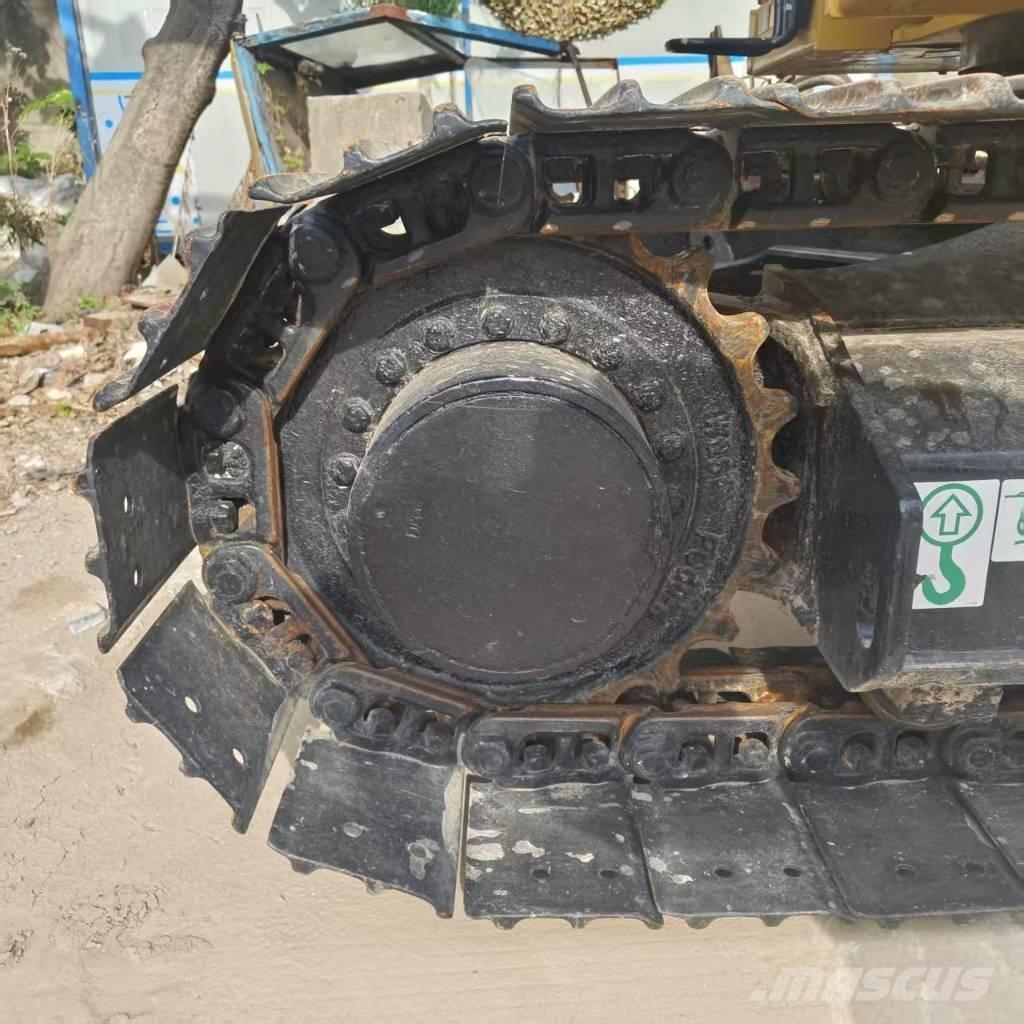 CAT 310 Гусеничні екскаватори
