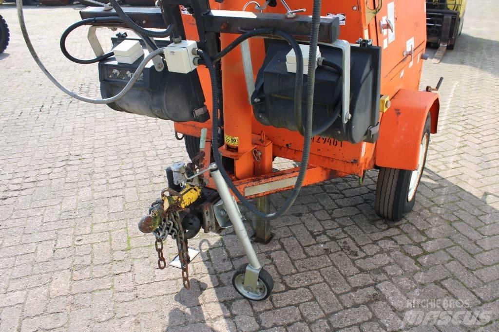 JLG 6308 AN Освітлювальні вежі