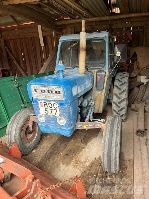 Ford 2000 Трактори