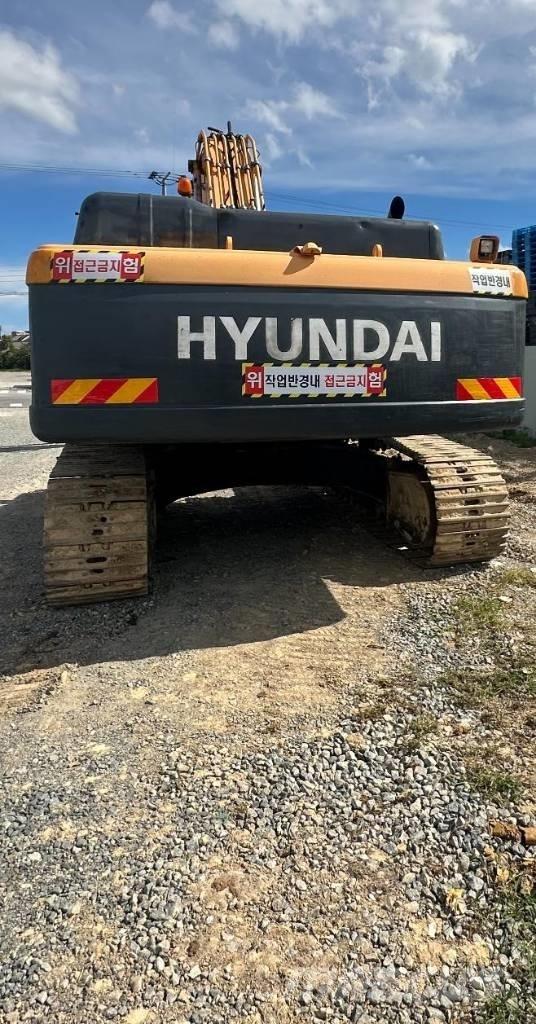 Hyundai Robex 300 LC Гусеничні екскаватори