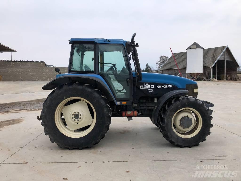 New Holland 8260 Трактори