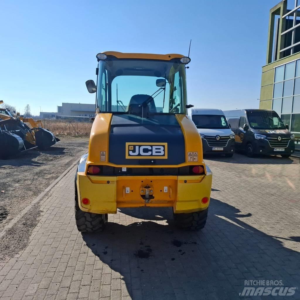 JCB 409 Фронтальні навантажувачі
