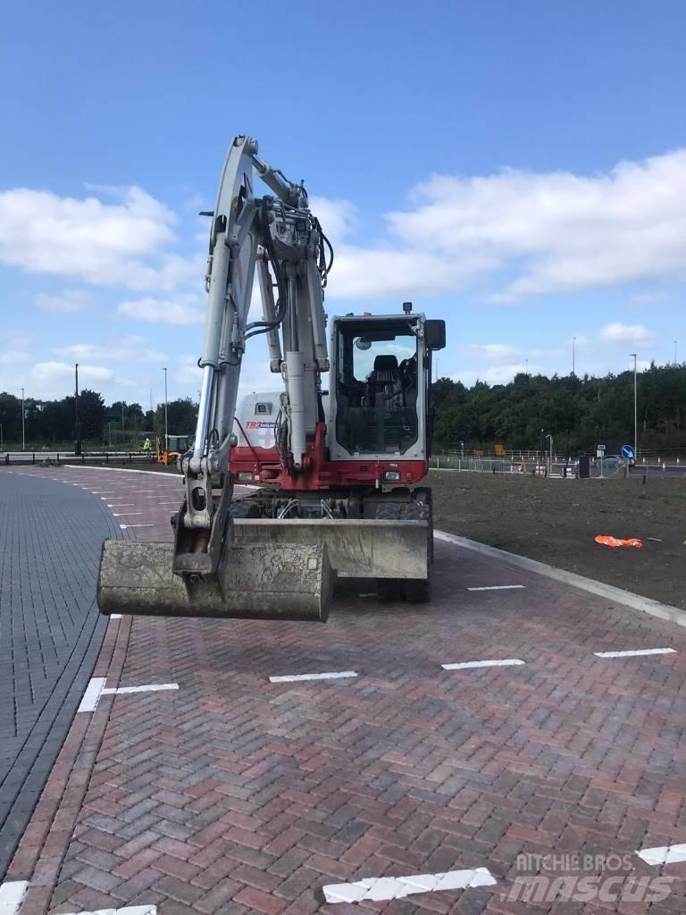 Takeuchi TB295W Колісні екскаватори