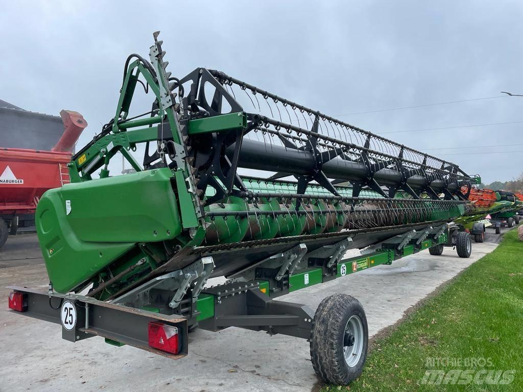 John Deere 630x Додаткове обладнання для збиральних комбайнів