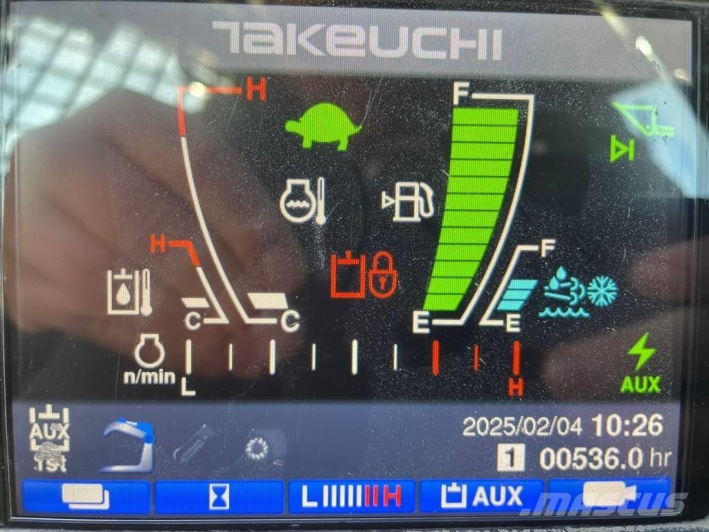 Takeuchi TL12 V2 Міні-навантажувачі