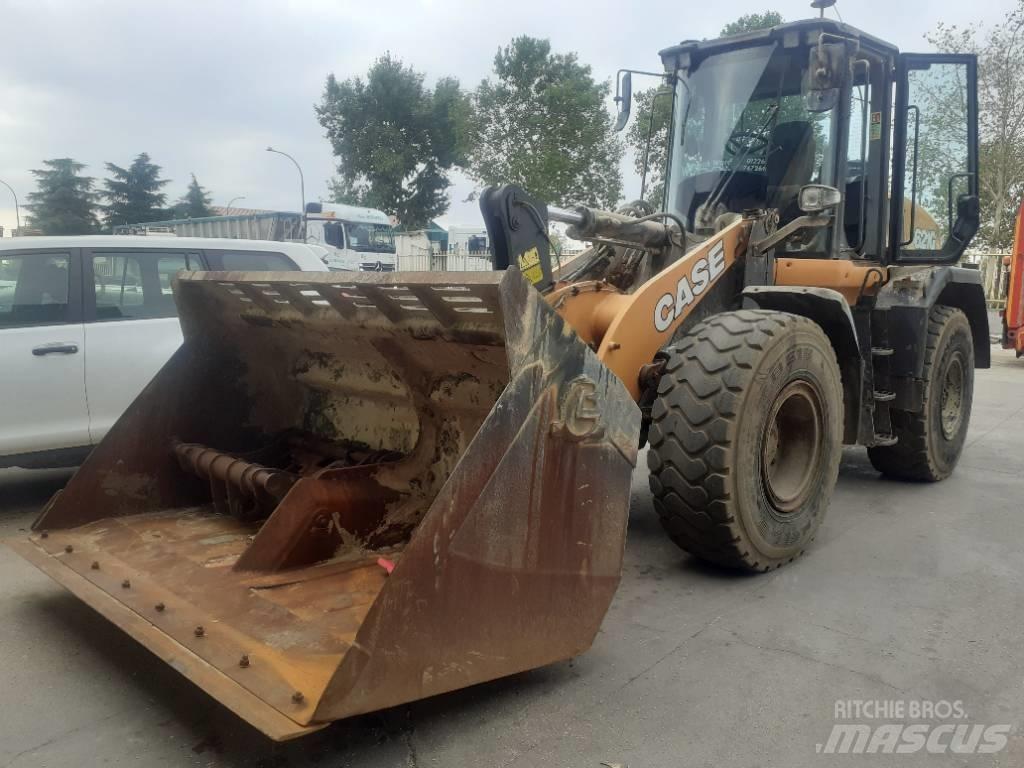 CASE 621 g Фронтальні навантажувачі