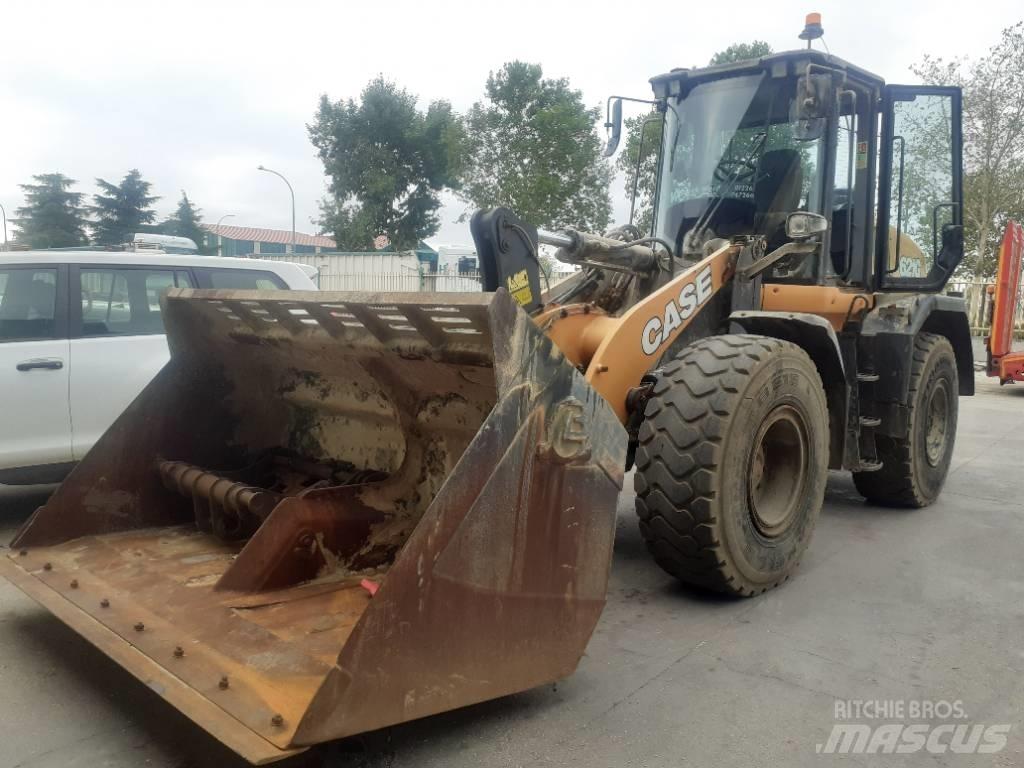 CASE 621 g Фронтальні навантажувачі