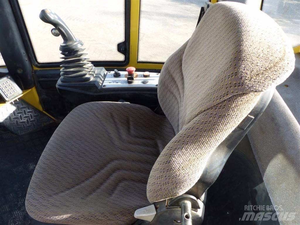 bmw 213d Грунтові котки