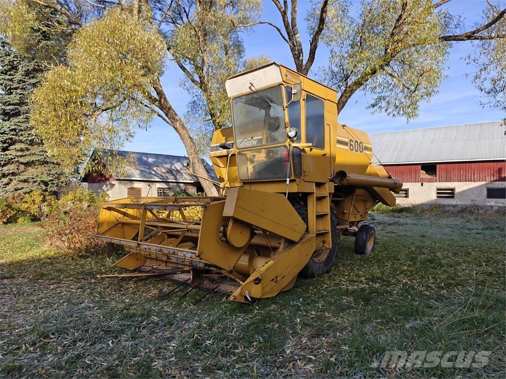 Sampo-Rosenlew 600 Зернозбиральні комбайни