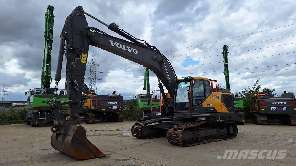 Volvo EC 250 EL Гусеничні екскаватори