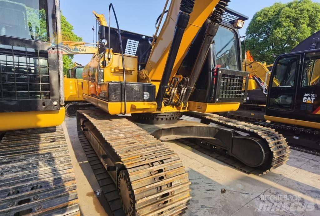 CAT 320 D L Гусеничні екскаватори
