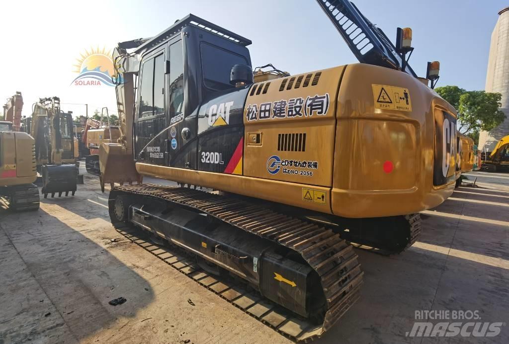 CAT 320 D L Гусеничні екскаватори