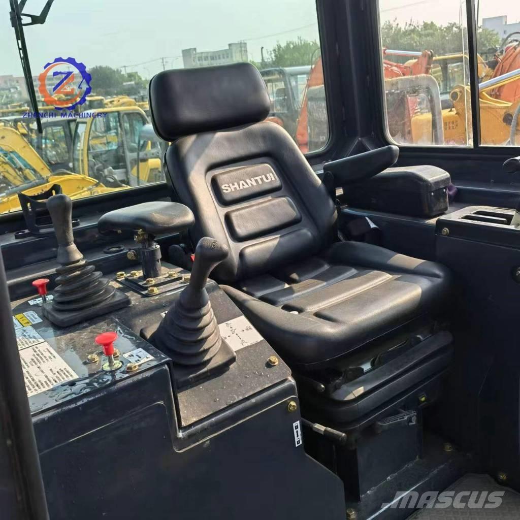 Shantui SD 22 Гусеничні бульдозери