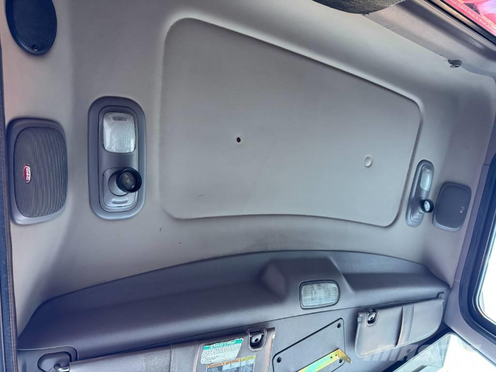 Peterbilt 388 Самоскиди