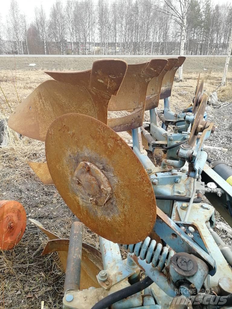 Överum CV 398H Реверсивні плуги