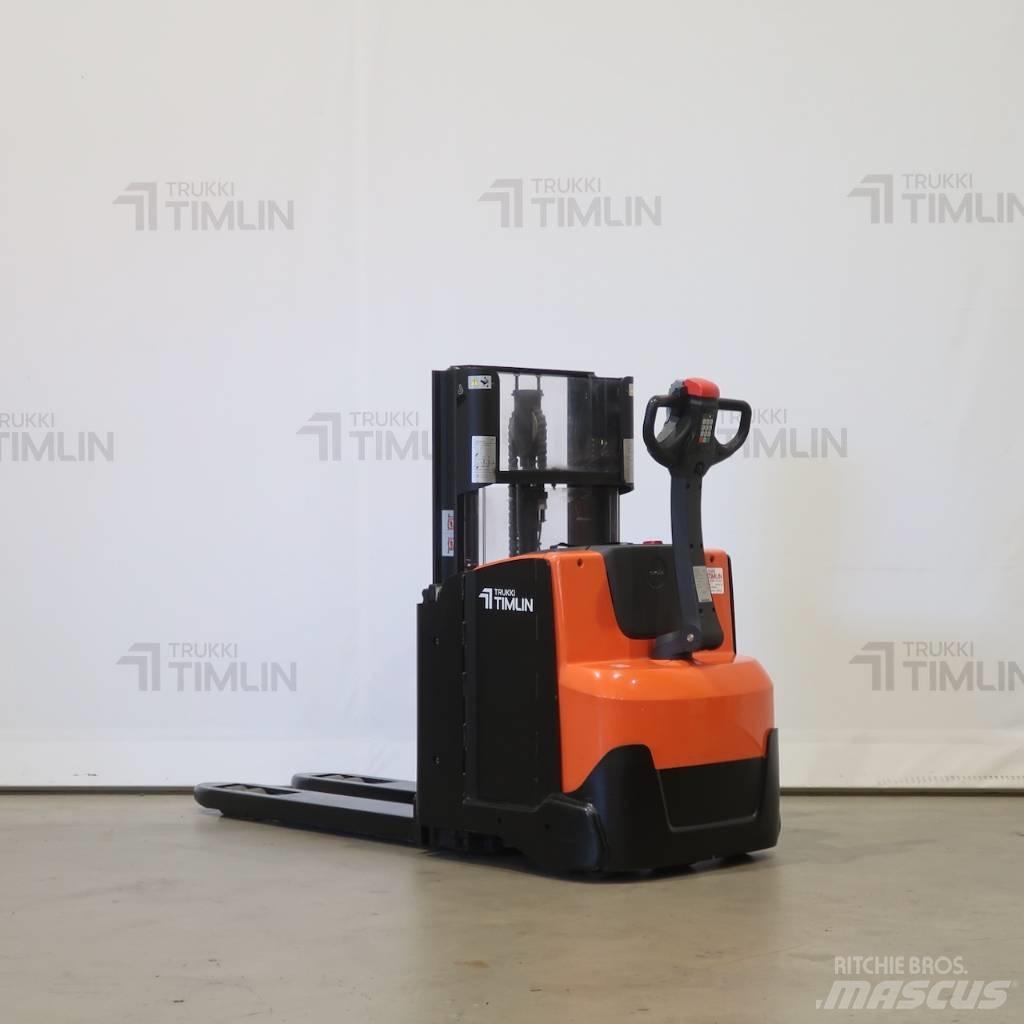 Toyota SWE200D Ручний візок