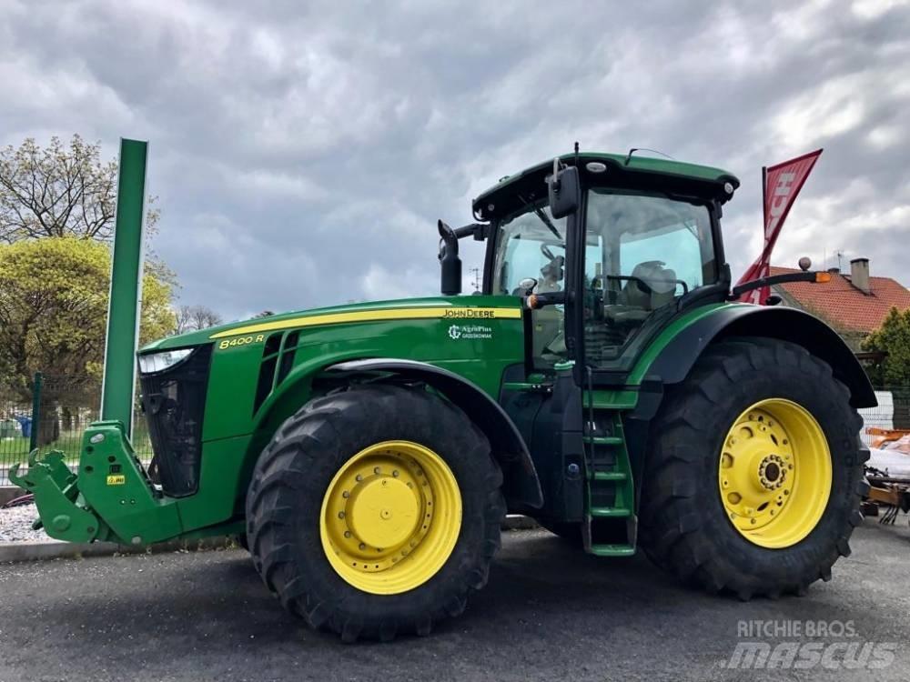 John Deere 8400 R Трактори