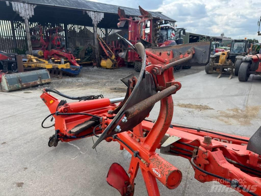 Kuhn VT 1180 M6H Реверсивні плуги