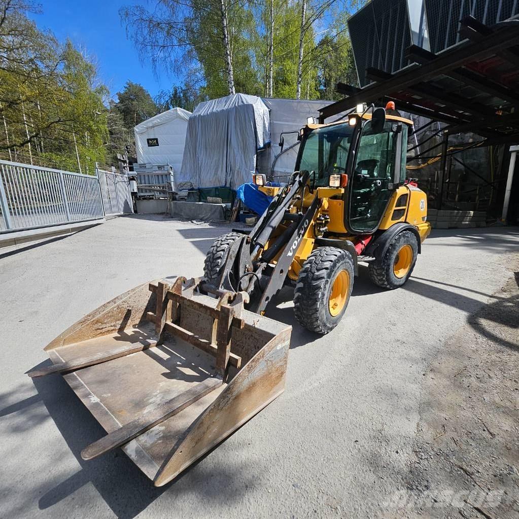 Volvo L25f Фронтальні навантажувачі