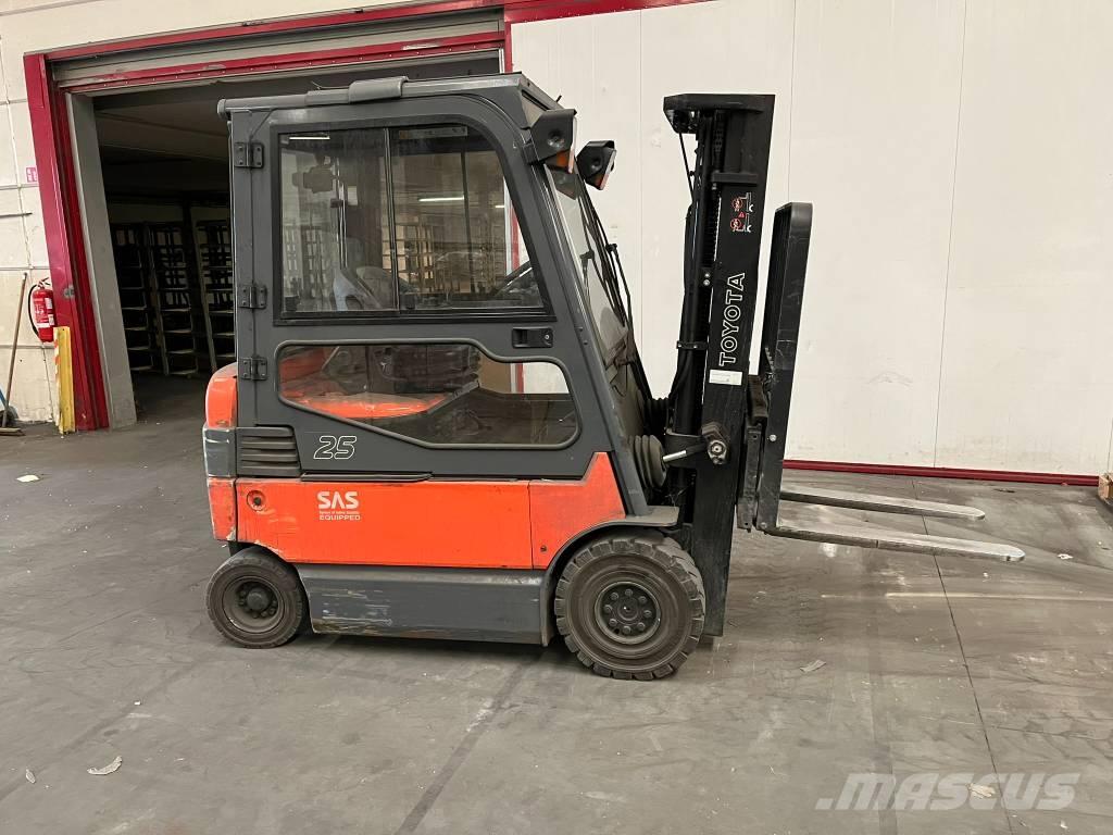 Toyota 7 FBMF 25 Електронавантажувачі
