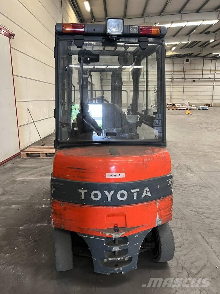 Toyota 7 FBMF 25 Електронавантажувачі