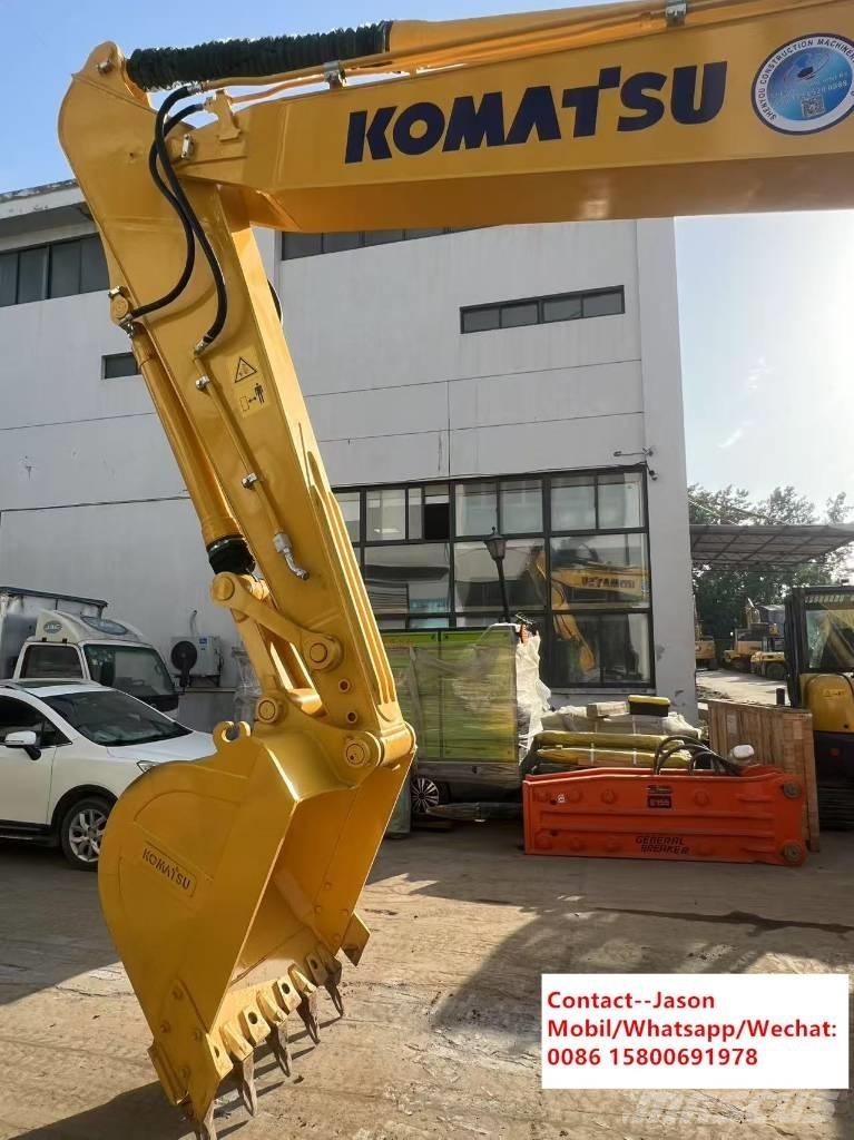 Komatsu PC 220-8 Гусеничні екскаватори