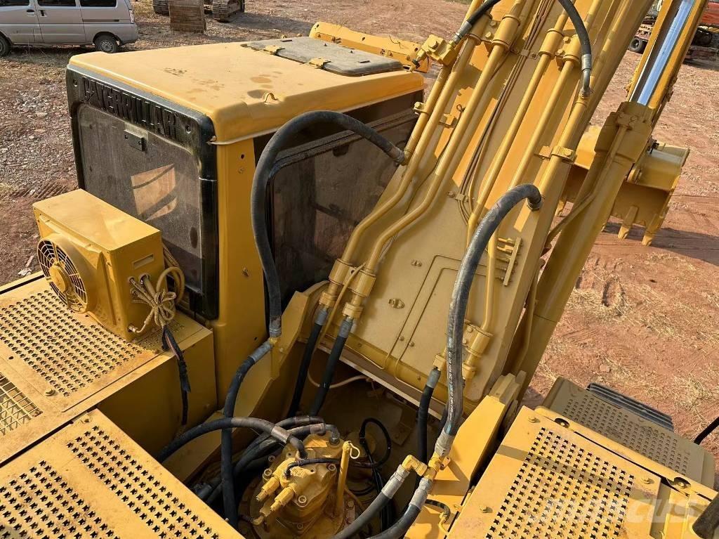 CAT 330B Гусеничні екскаватори