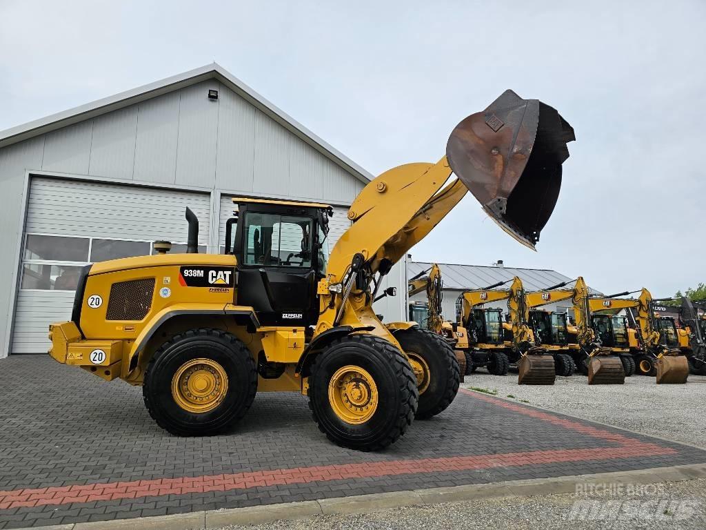 CAT 938 M Фронтальні навантажувачі