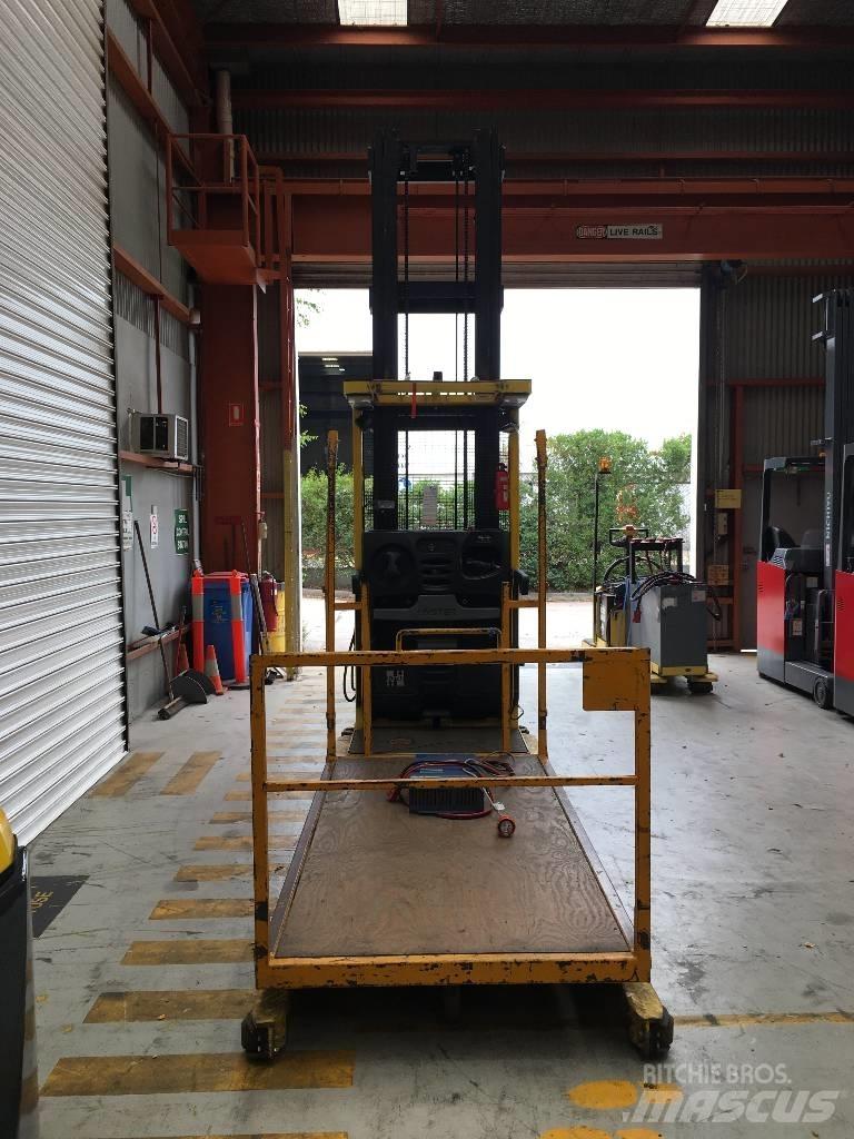 Hyster R30XMF2 Висотні комісіонери