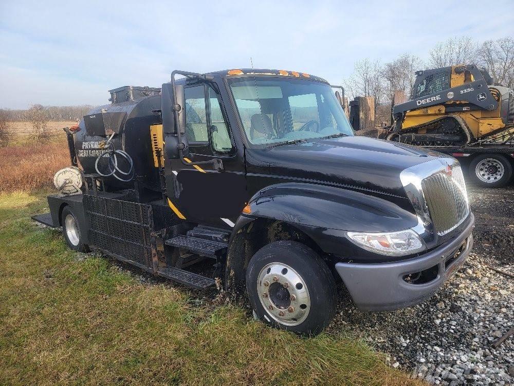 International 4300 Вантажівки / спеціальні