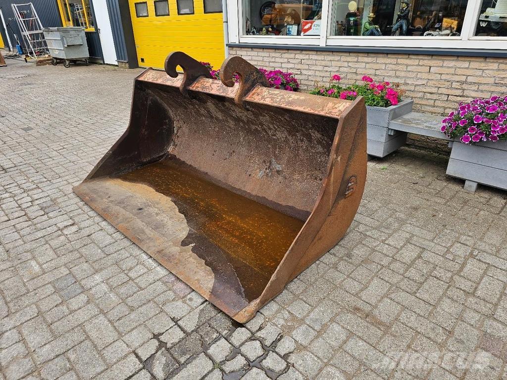  Onbekend Slotenbak Ковші