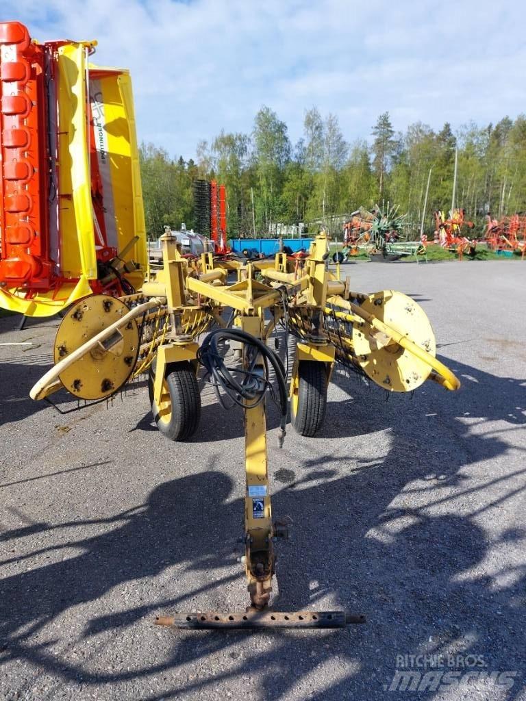  Wermeer R2300 Рядкові жатки