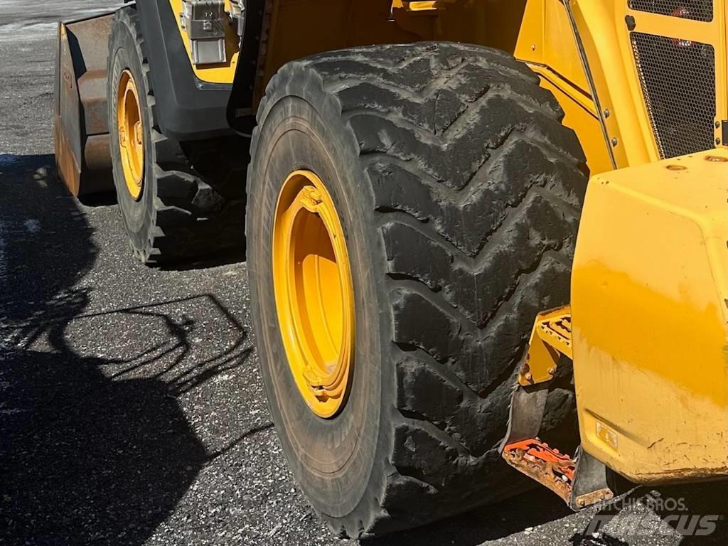 Volvo L 260 H Фронтальні навантажувачі