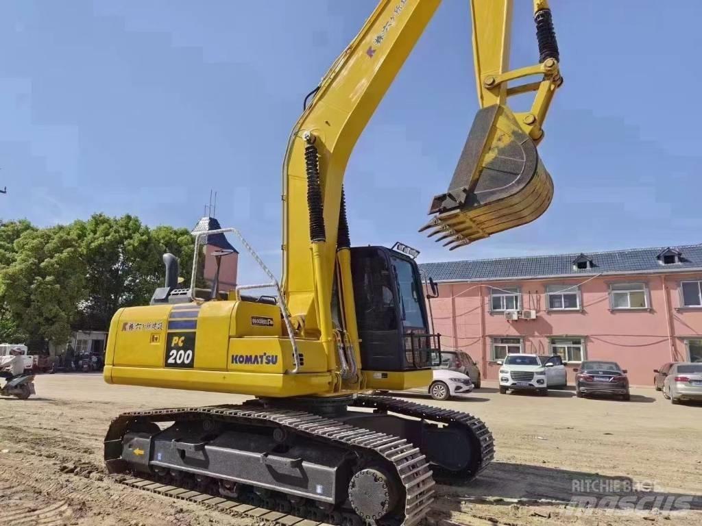 Komatsu PC 200-8 Гусеничні екскаватори