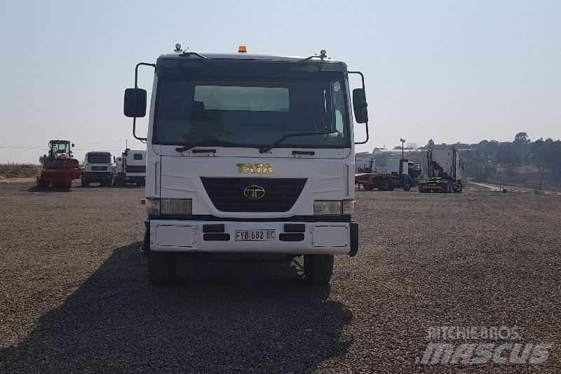 Tata Novus 3434 Вантажівки / спеціальні