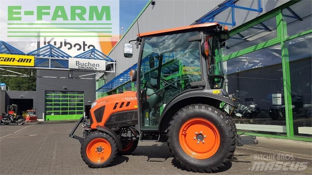 Kubota lx401 cab Трактори