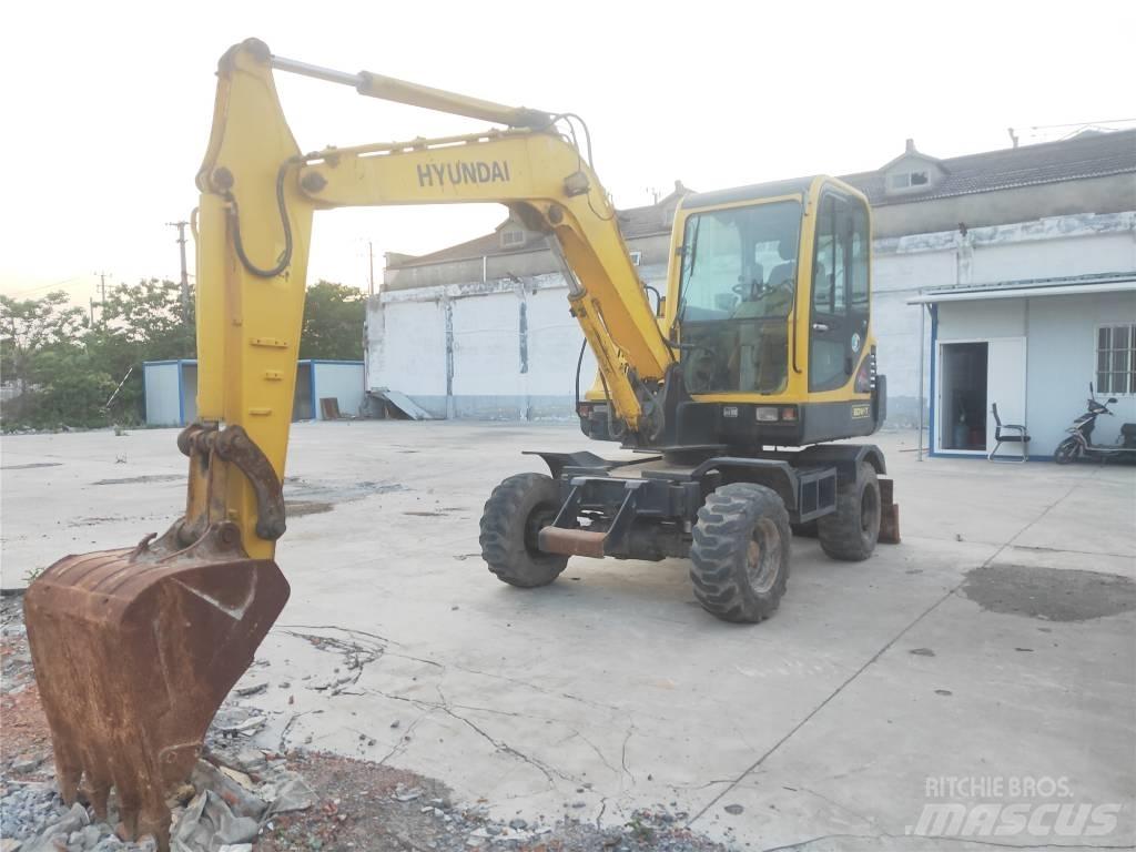 Hyundai R60W-7 Колісні екскаватори