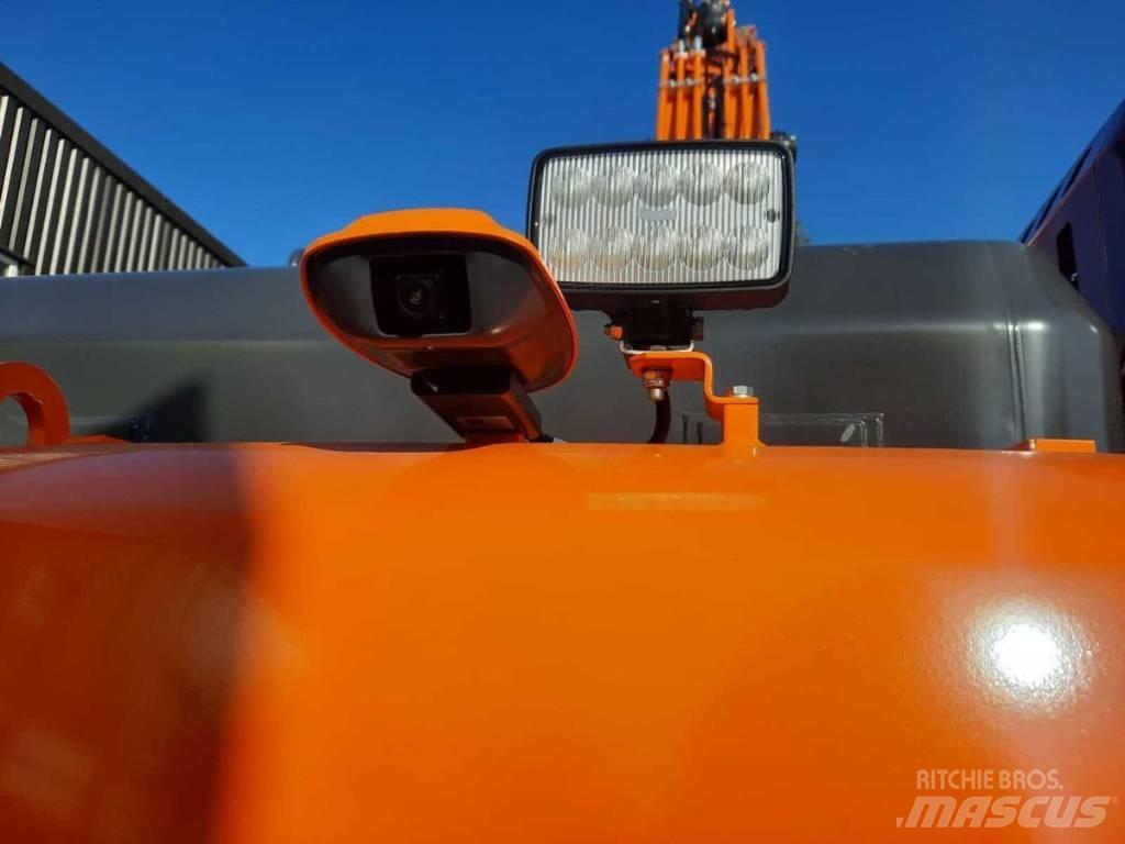 Doosan Dx225LC-7 Гусеничні екскаватори