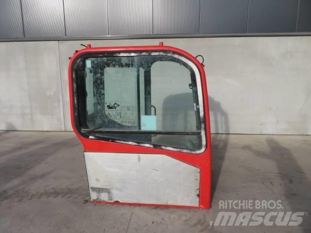 Volvo ECR 88 Кабіна