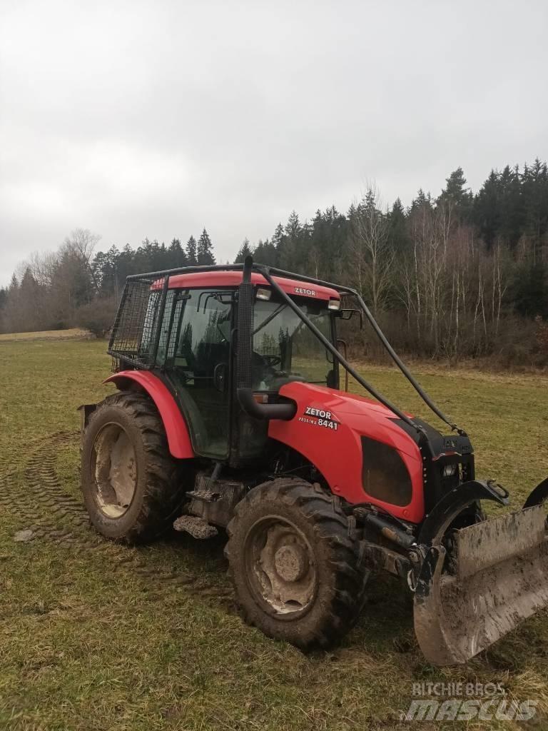 Zetor Proxima 8441 Трактори