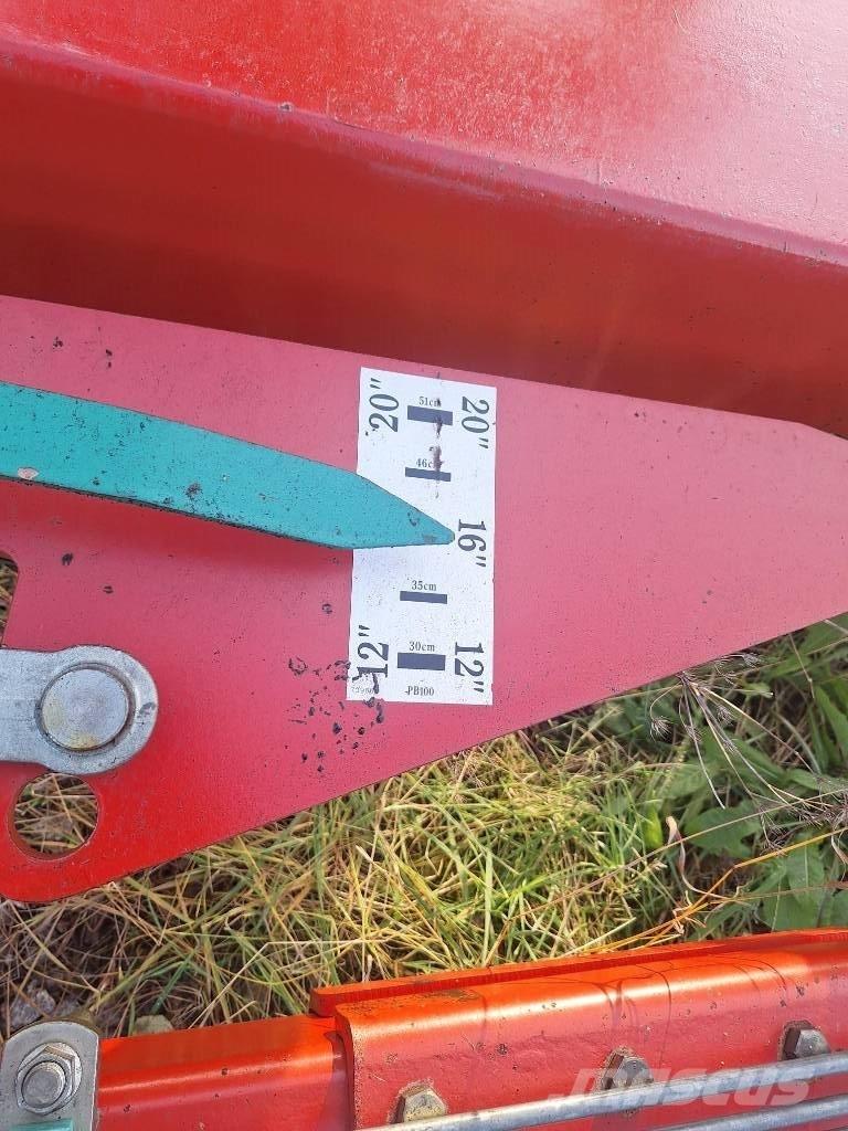 Kverneland PB100 Реверсивні плуги