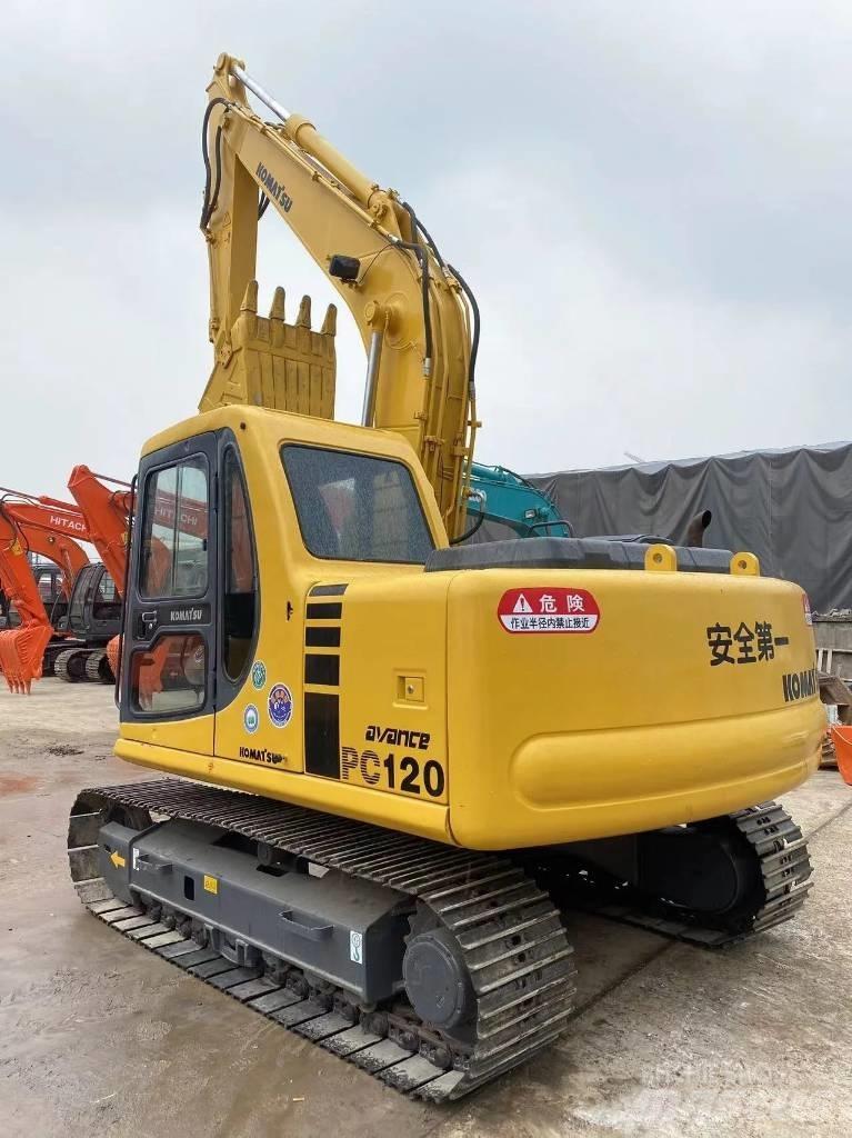 Komatsu PC 120 Гусеничні екскаватори